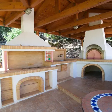 Ionian Queen Vila Dhikhalia