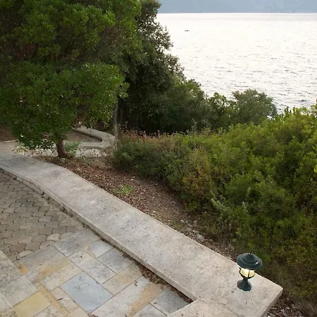 Ionian Queen Vila